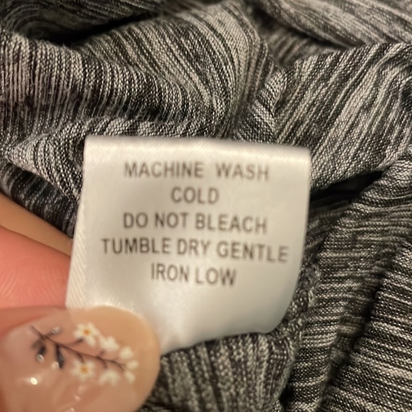 The Vanity Room dress - Picture 9 of 9